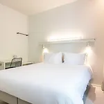 Graphik Montparnasse 3* פריז