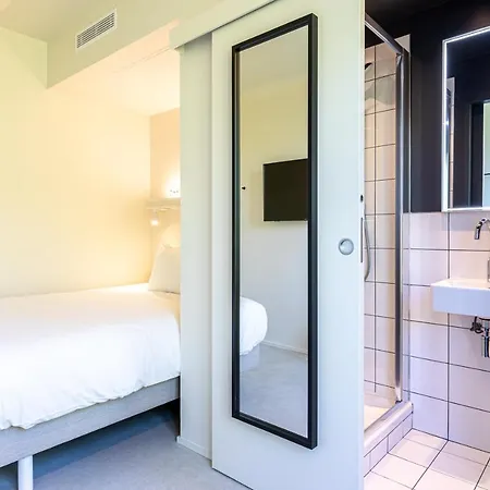 Graphik Montparnasse Hotel