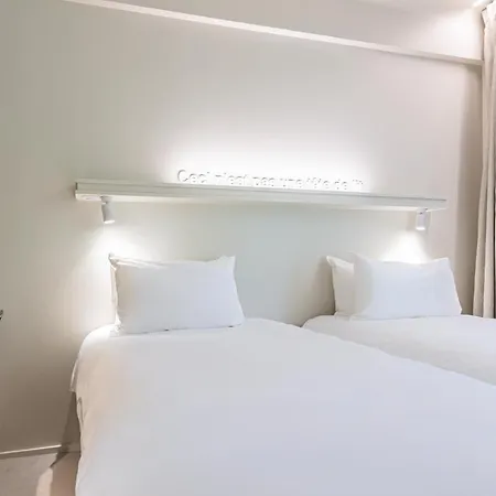 Graphik Montparnasse Hotel