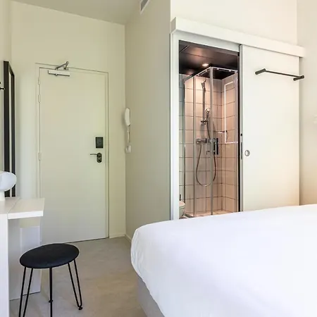 Graphik Montparnasse Hotel 3*