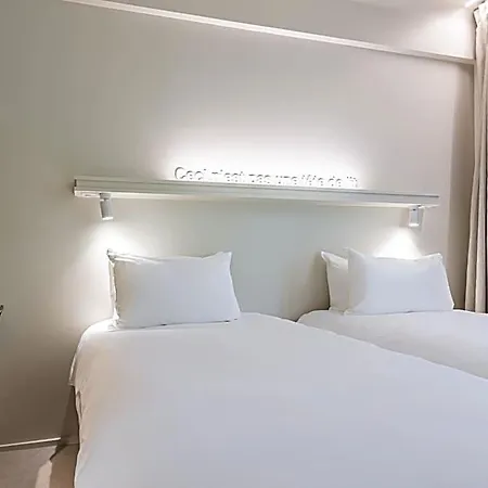 Hotel Graphik Montparnasse 3*