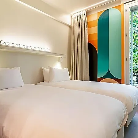Hotel Graphik Montparnasse 3*