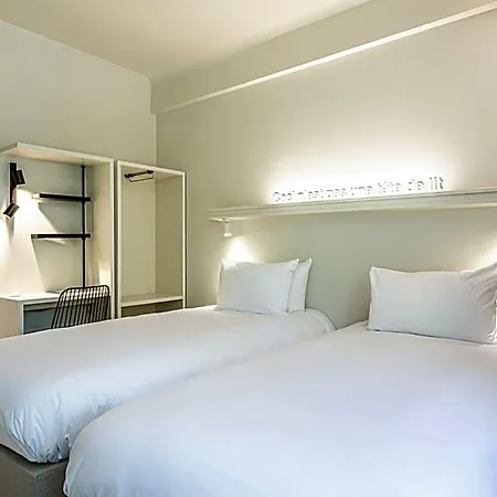 Graphik Montparnasse Hotel