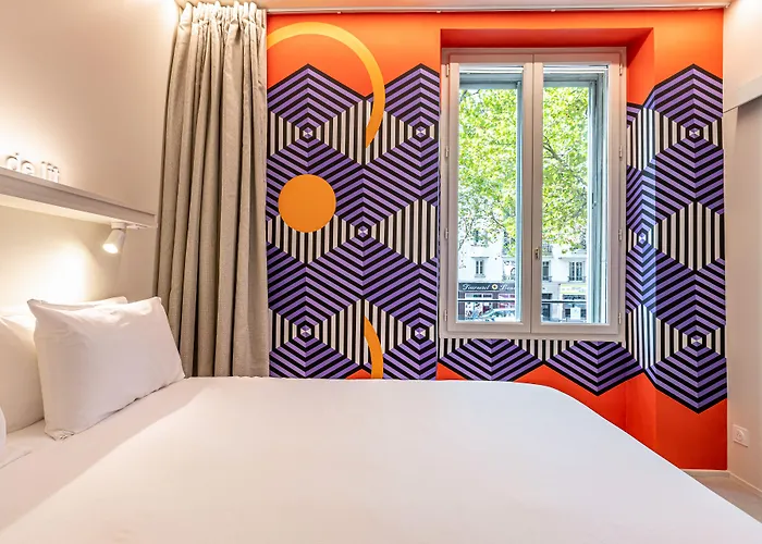 Hotel Graphik Montparnasse 3*