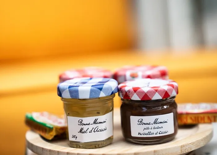 Graphik Montparnasse Hotel