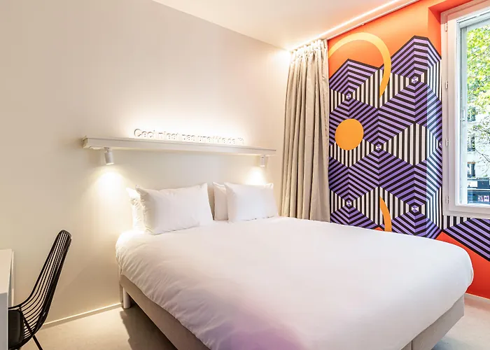 Hotel Graphik Montparnasse Parigi